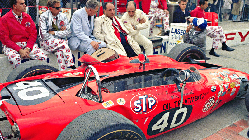 Illustration for article titled This Jet-Powered Race Car Nearly Won the Indy 500